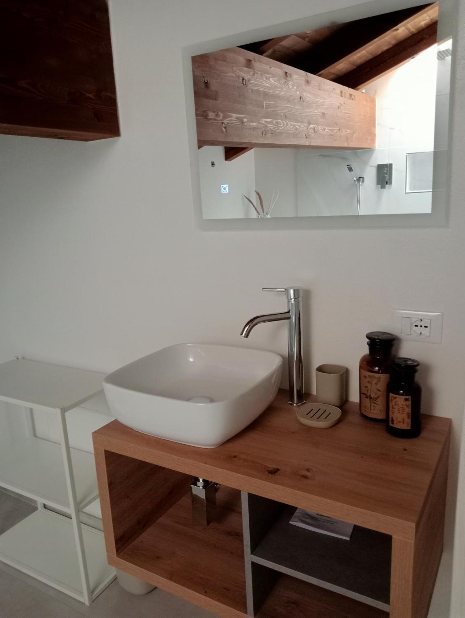 Bebbio Casale Monte Valestra Bed & Breakfast 部屋 写真