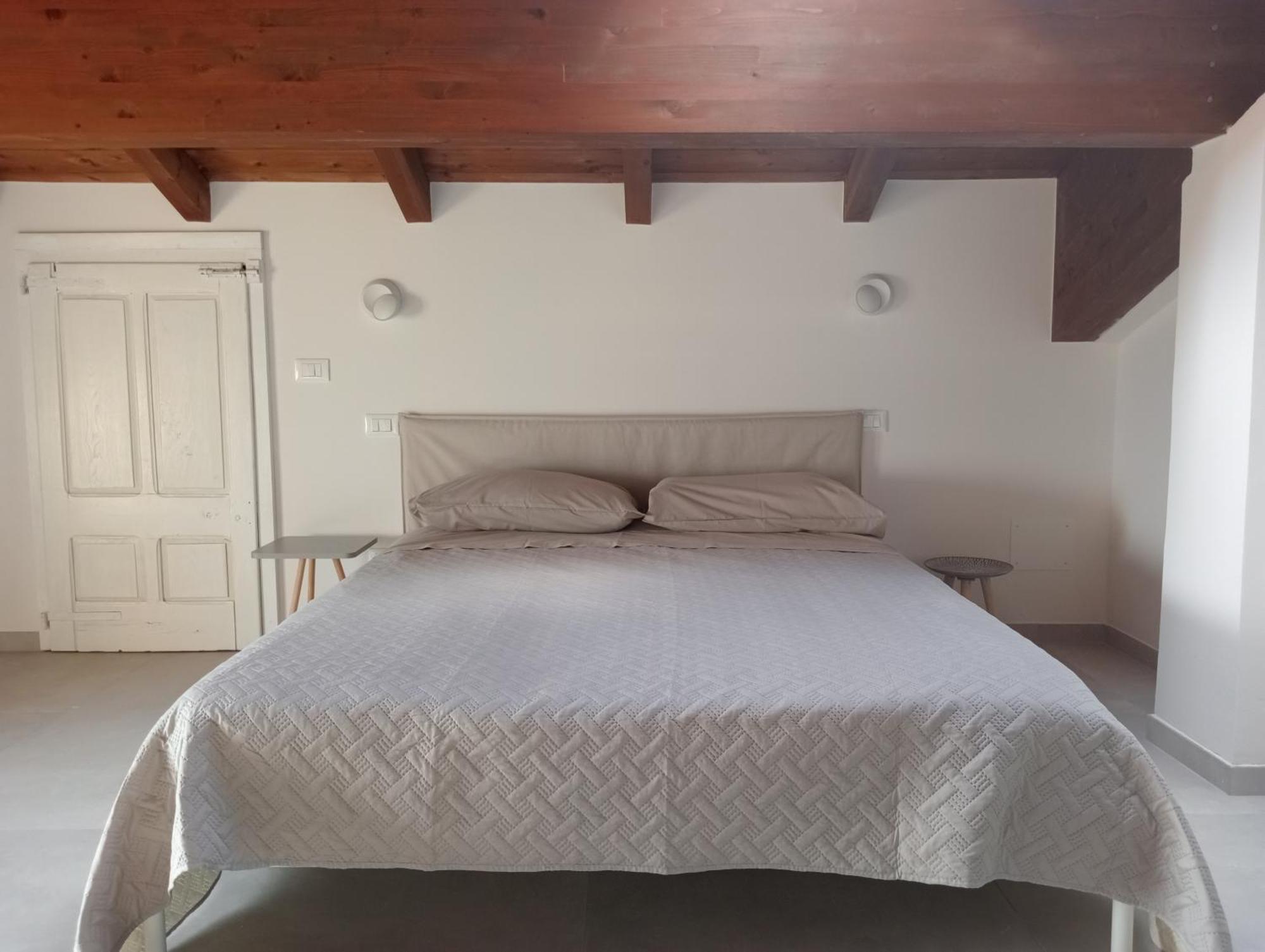 Bebbio Casale Monte Valestra Bed & Breakfast 部屋 写真
