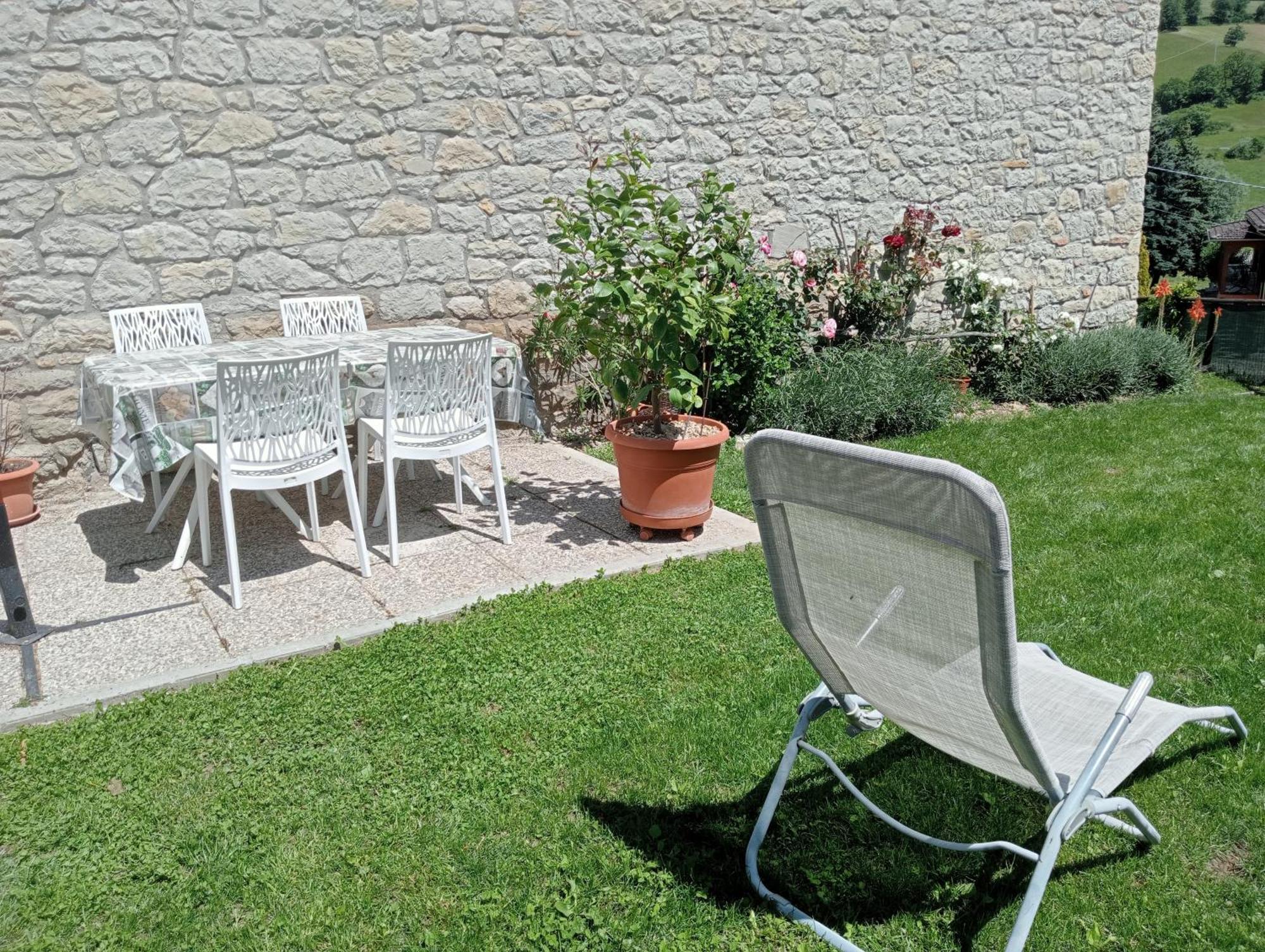 Bebbio Casale Monte Valestra Bed & Breakfast 部屋 写真